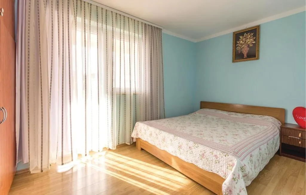 Apartment Kenan Apartmani Liznjan Croatia